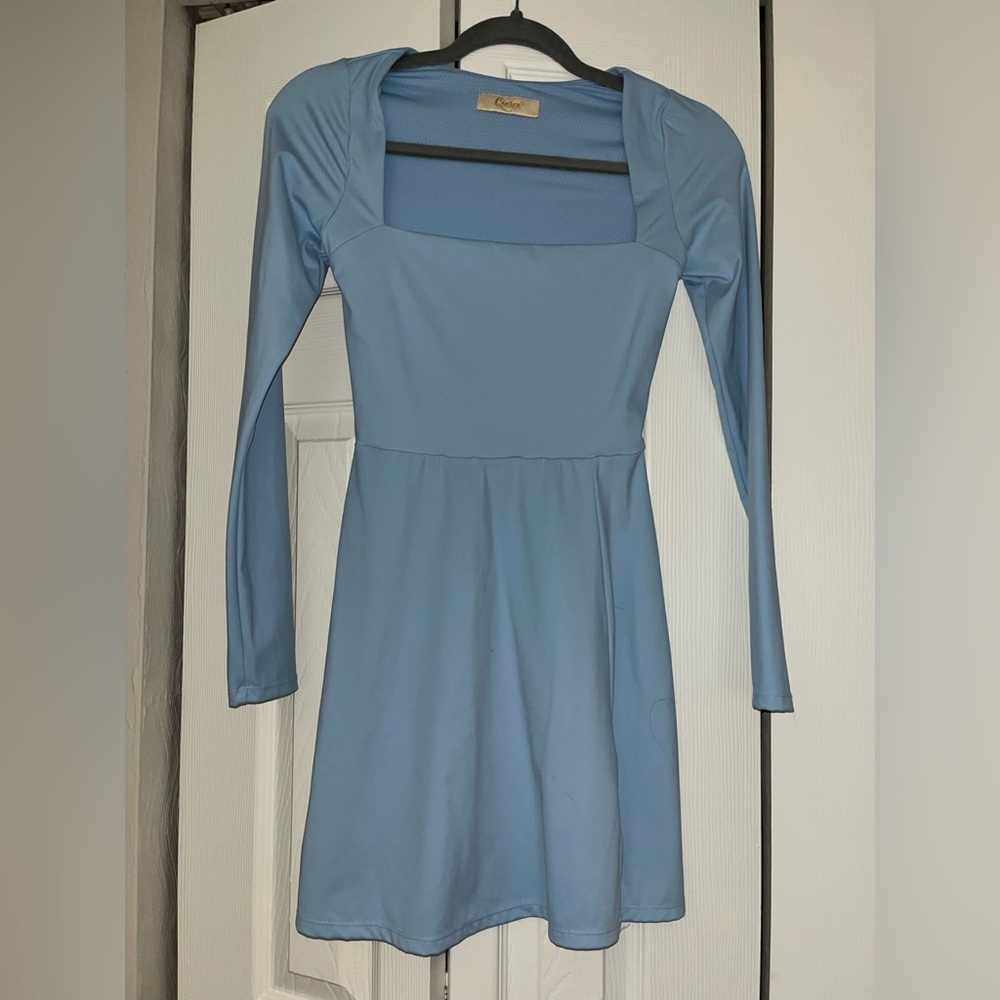 Elegant Blue Long Sleeve Dress